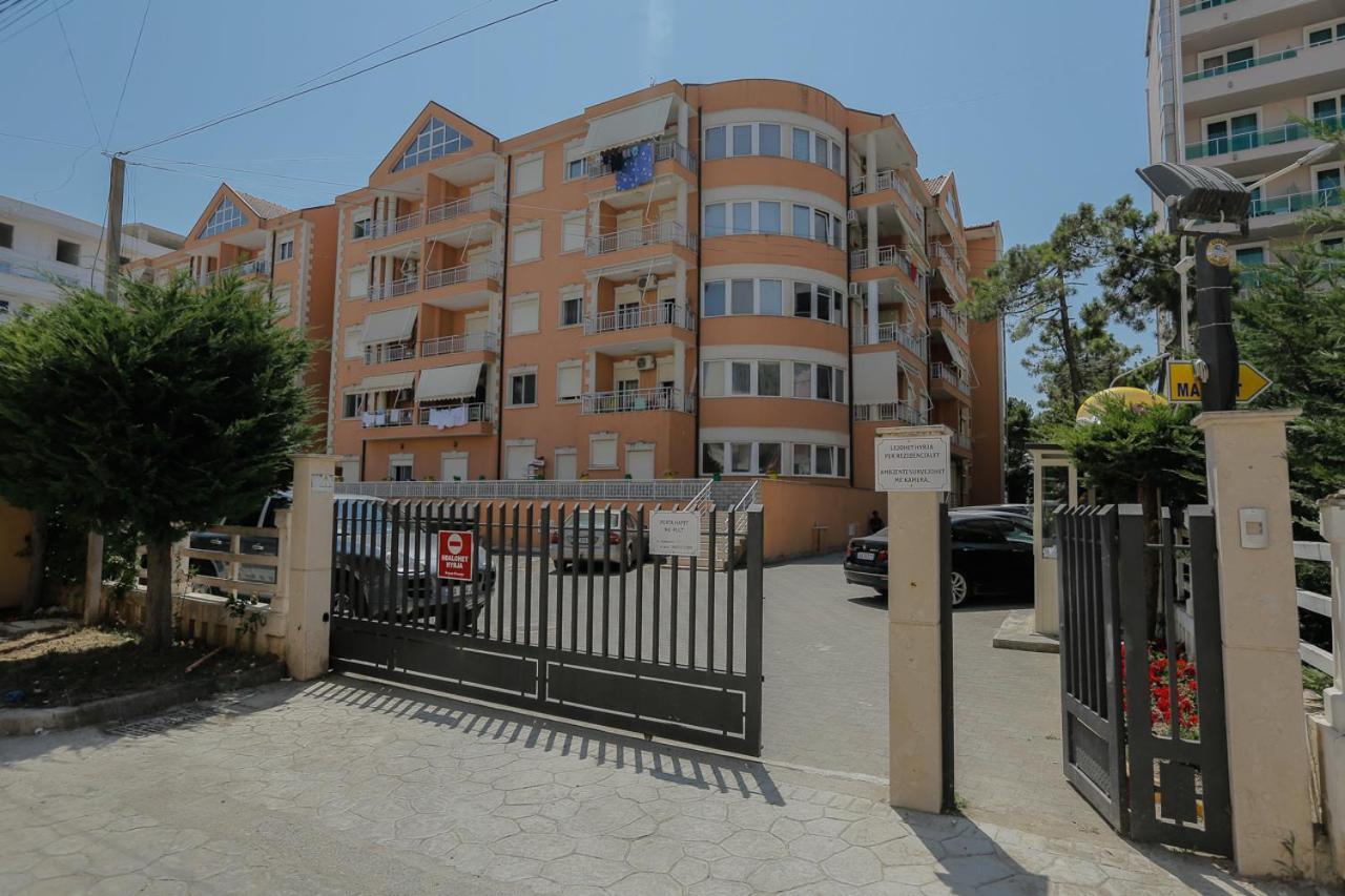 Apartment Голем Екстер'єр фото