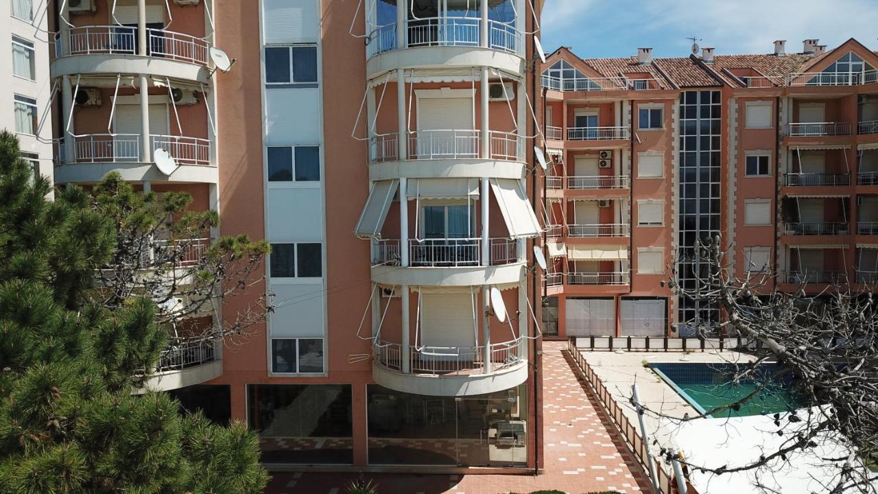 Apartment Голем Екстер'єр фото